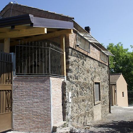 Incantevole casa d'epoca San Giovanni La Punta Esterno foto